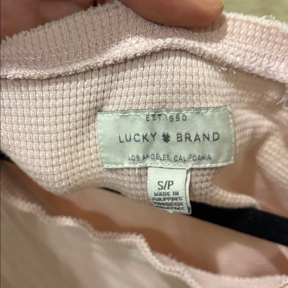 Lucky Brand Light Pink Long Sleeve Tee Shirt white hearts all over it - Picture 7 of 11